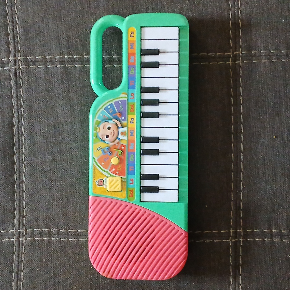 CoComelon First Act Musical Keyboard Piano Toy, 23 Keys - Multicolor (CMF0002)